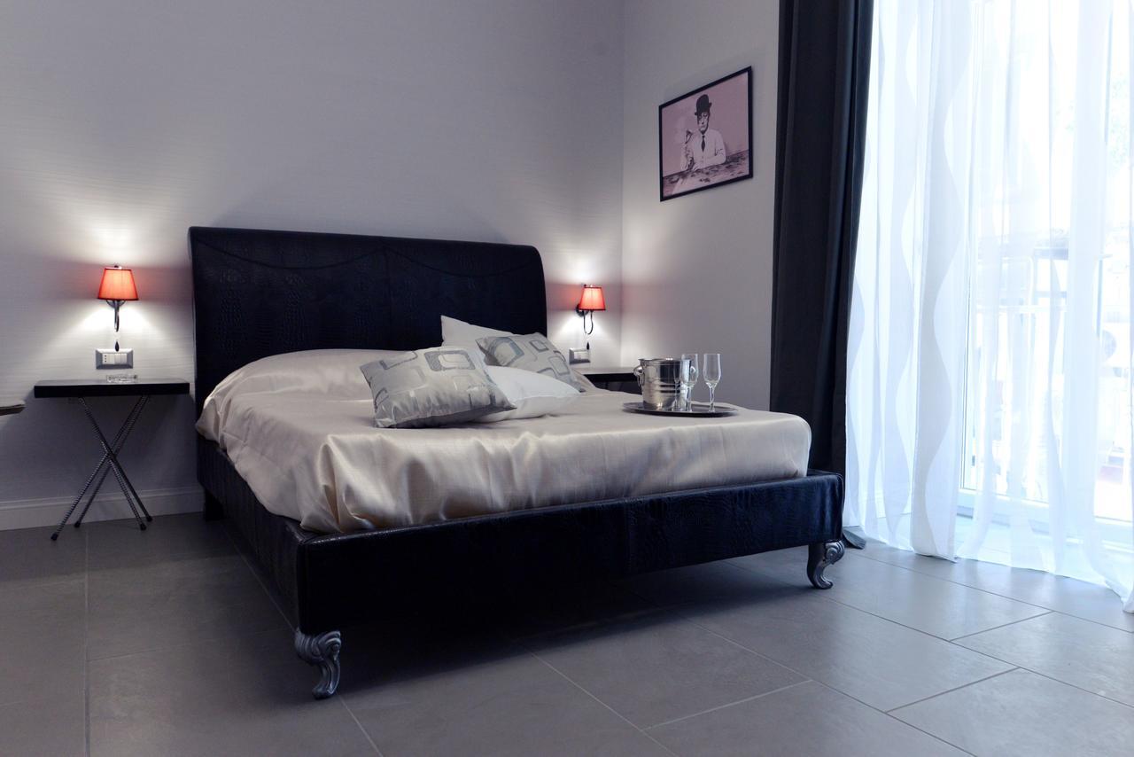 Bed and Breakfast Chiaia Roof à Naples Extérieur photo