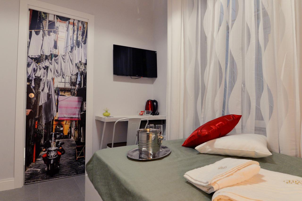 Bed and Breakfast Chiaia Roof à Naples Extérieur photo
